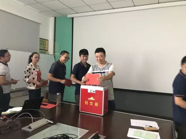 3恒基利马格兰种业有限公司召开工会成立大会.jpg