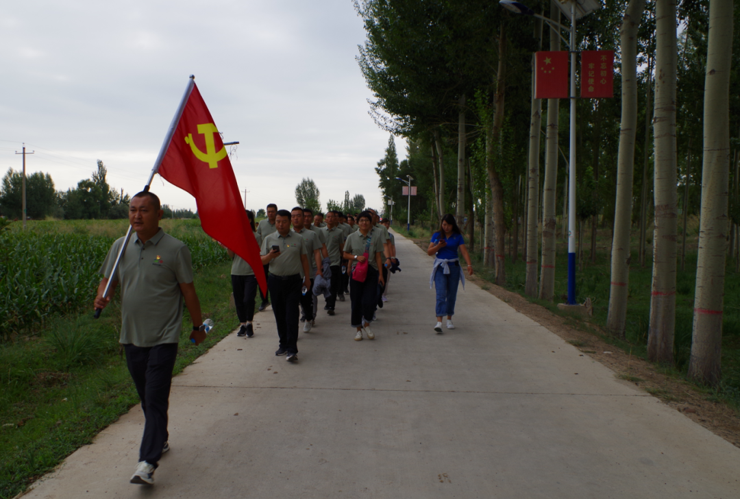 5全民健身日-恒基利马格兰种业开展红色教育主题活动.png